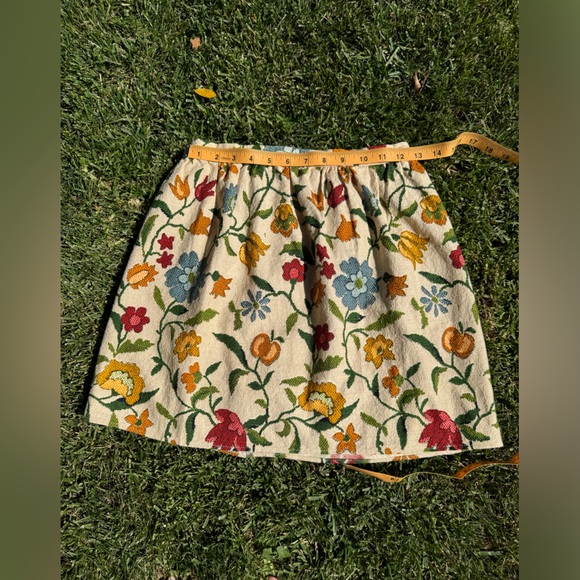 60s Vintage Cream Floral Mini Skirt - Picture 3 of 6
